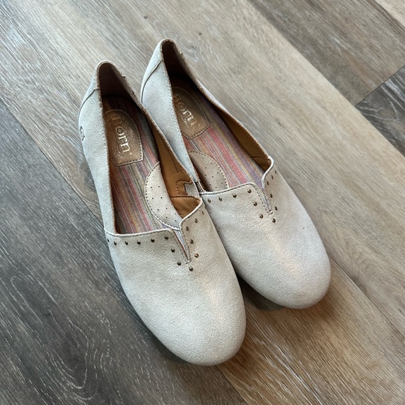 NWOT Born light gold stud sebra flat shoes size 8 - Picture 7 of 12